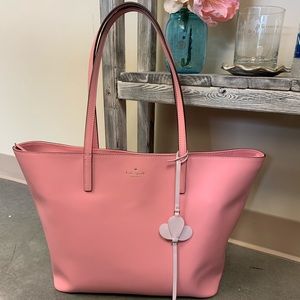 Kate Spade Kelsey Zip Top Bag 🌸